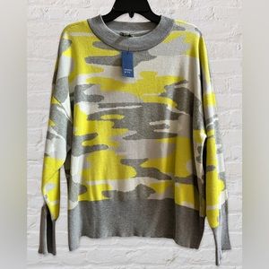 Crown & Ivy Oversized Camo Sweater | Size Women's US Small